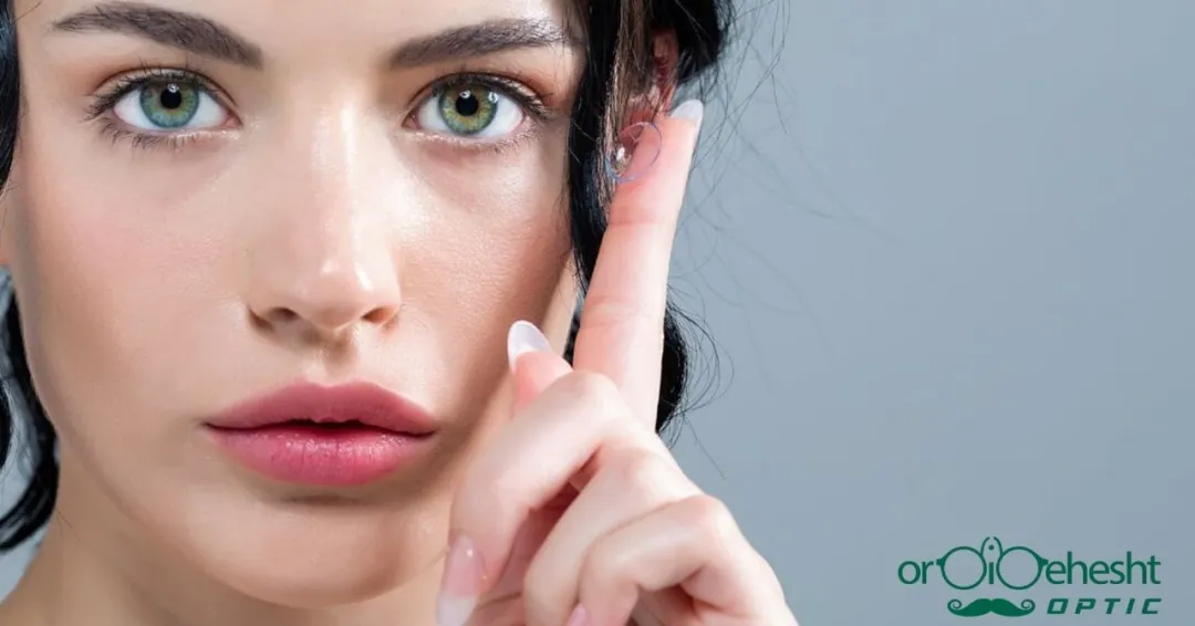 آموزش نحوه صحیح گذاشتن و برداشتن لنز