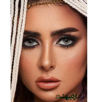 لنز رنگی دهبice