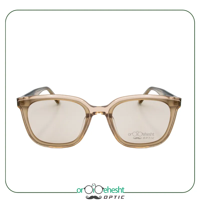 عینک آفتابی Gentle Monster – فریم شفاف کرم با لنز روشن