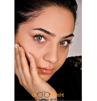 لنز آرایشی