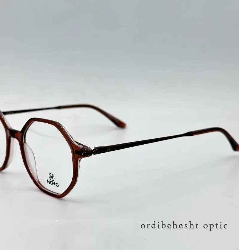 عینک قهوه ای