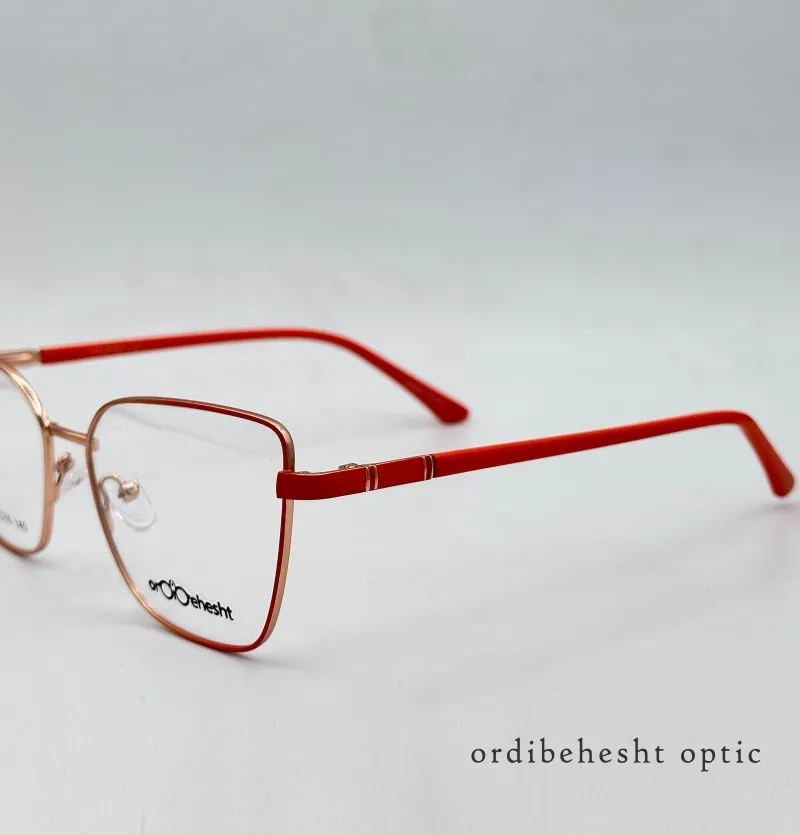 عینک طبی زنانه