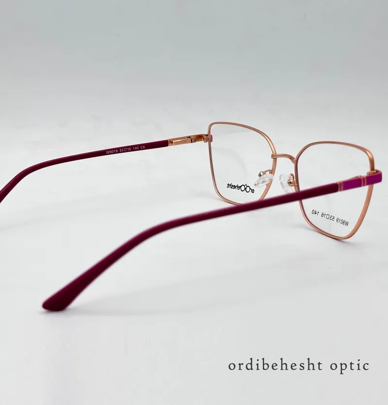 عینک طبی زنانه اردیبهشت
